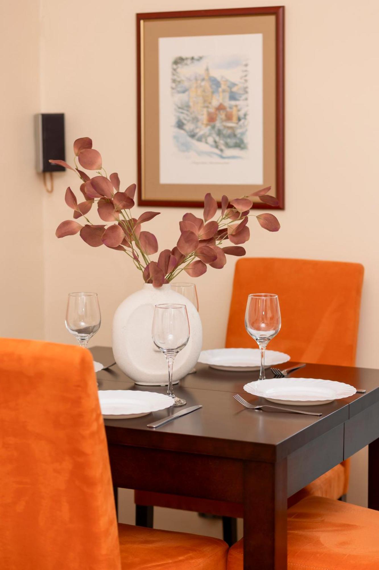 Bright & Cozy Apartments In The City Center By Noclegi Renters Варшава Экстерьер фото